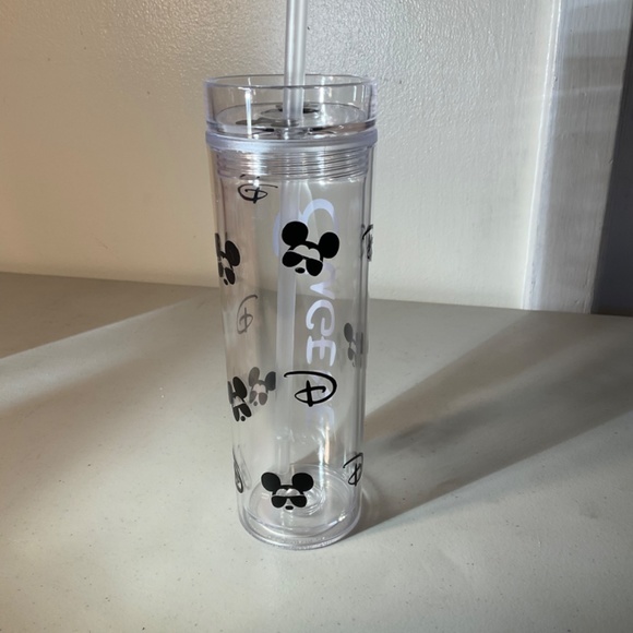 Eugene 16oz Disney Clear Tumbler - Picture 4 of 6